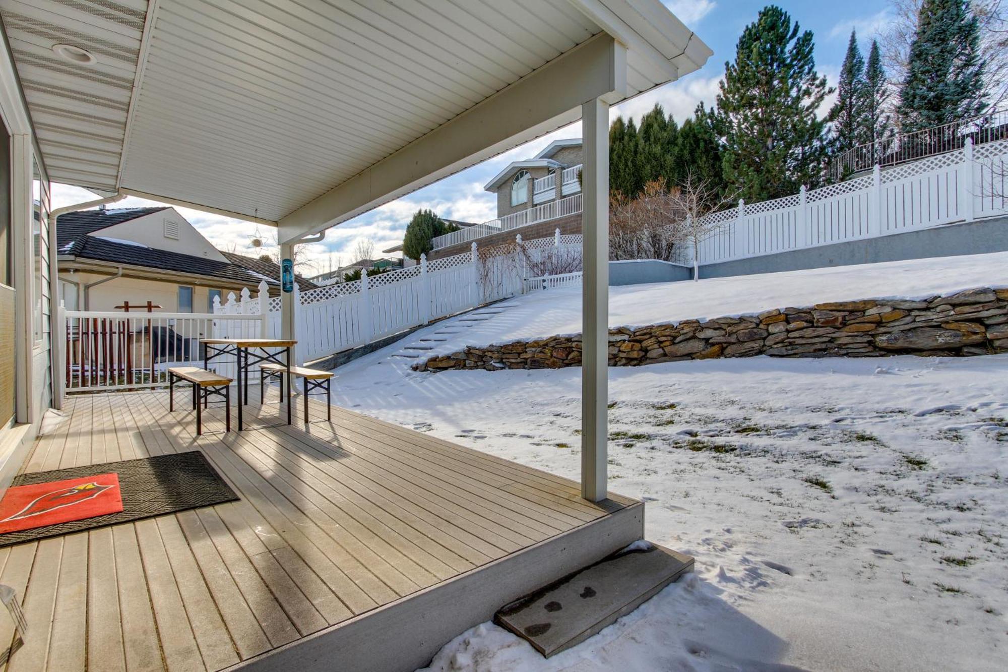 Inviting Great Falls Home With Wraparound Deck! Extérieur photo