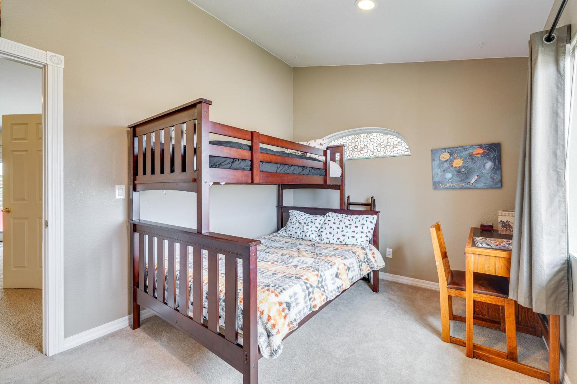 Inviting Great Falls Home With Wraparound Deck! Extérieur photo